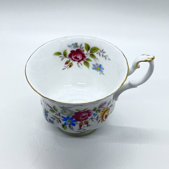 Royal Albert Jubilee Rose Vintage Teacup and Saucer - Picture 6 of 13